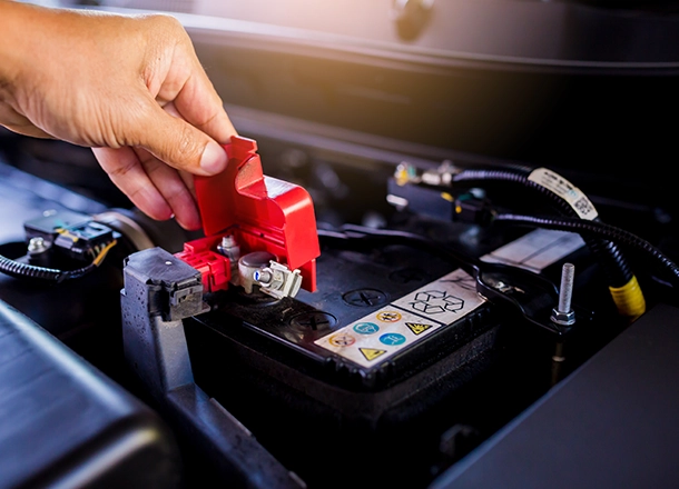 Professional mobile tyre repair service in Dubai